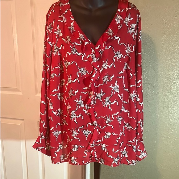 Liz Claiborne Tops - Liz Claiborne Red Boxy Blouse with Notched Collar
